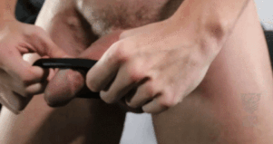 How to use a cock ring